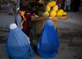 Burka zůstává symbolem oddělení žen v Afghánistánu od společnosti.